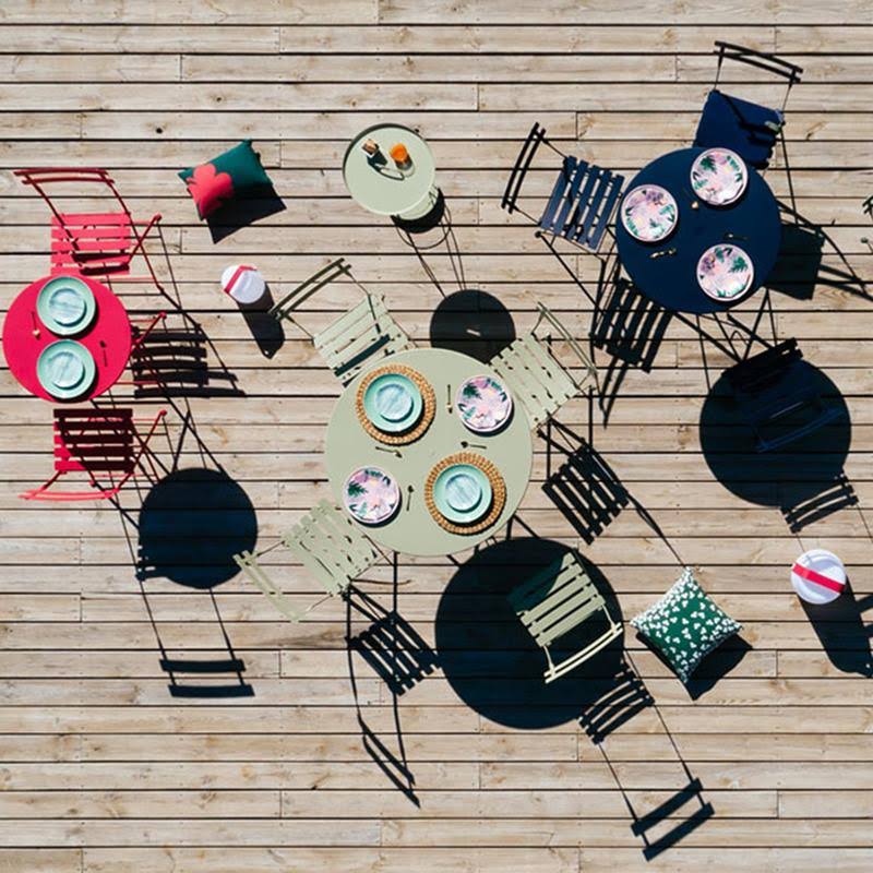 Red Ochre Round Folding Table K899978