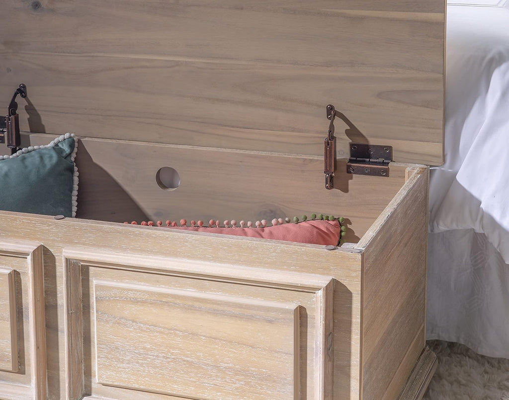 Natural Cedar Chest Bench J4490