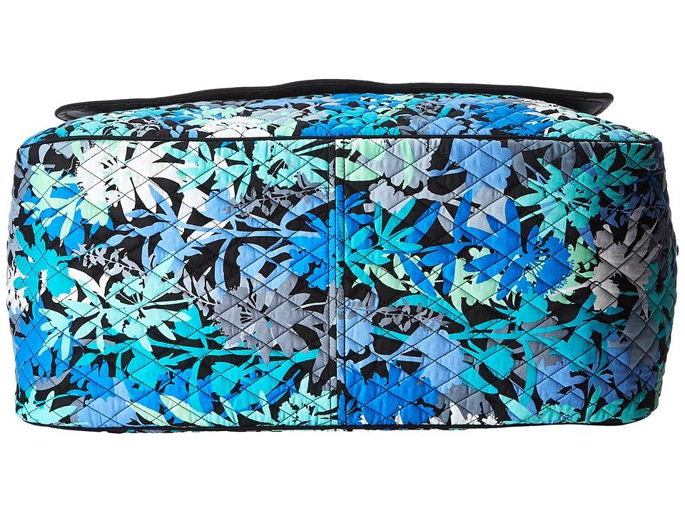 Camo Floral Traveler Bag H35814