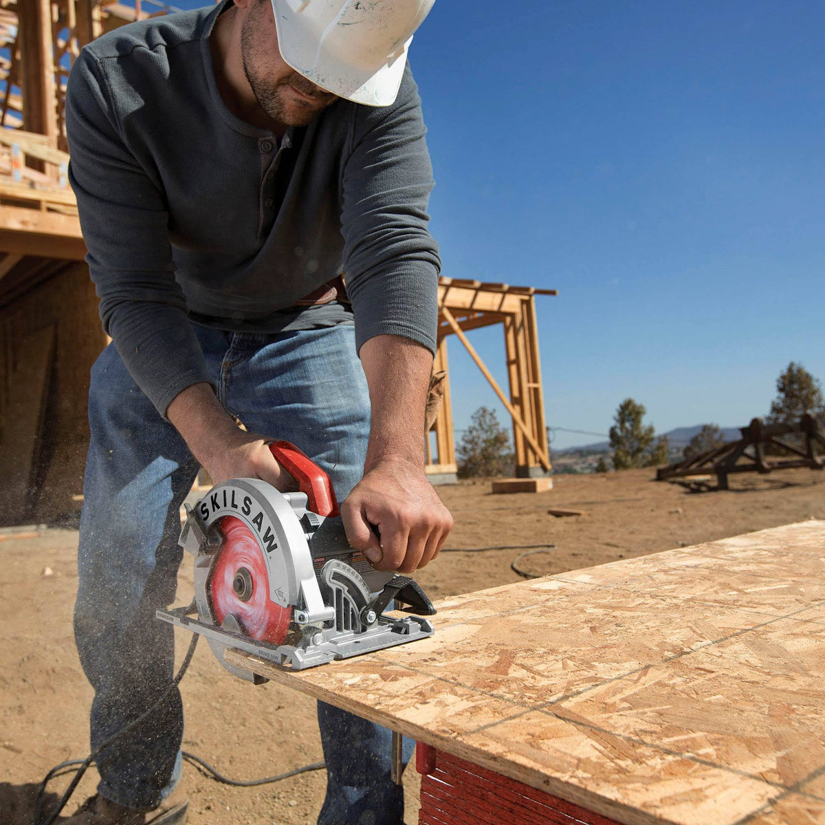 7-1/4x22 Magnesium Circular Saw with Brake R789