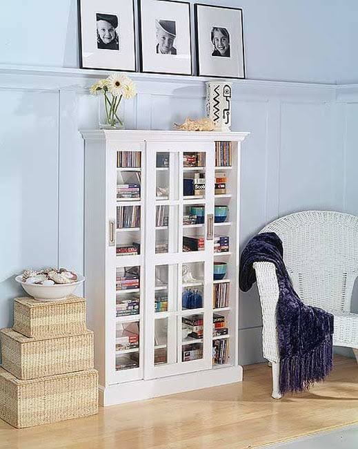 White Sliding Door Media Cabinet Z40384