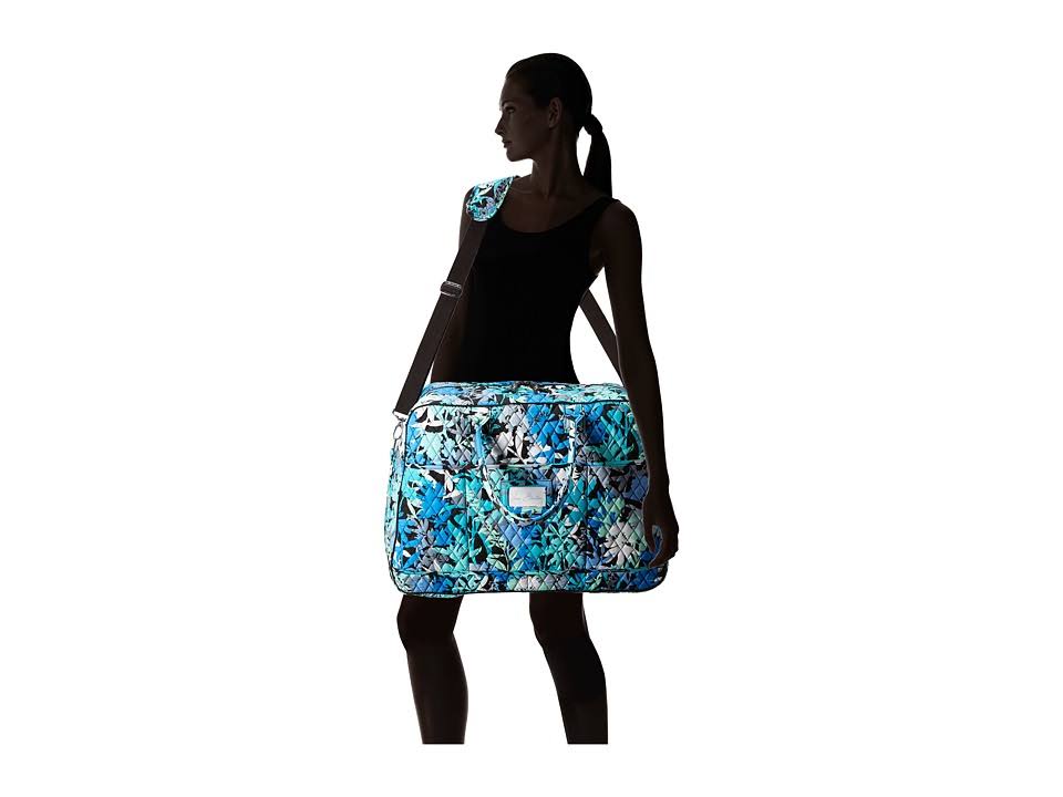 Camo Floral Traveler Bag H35814