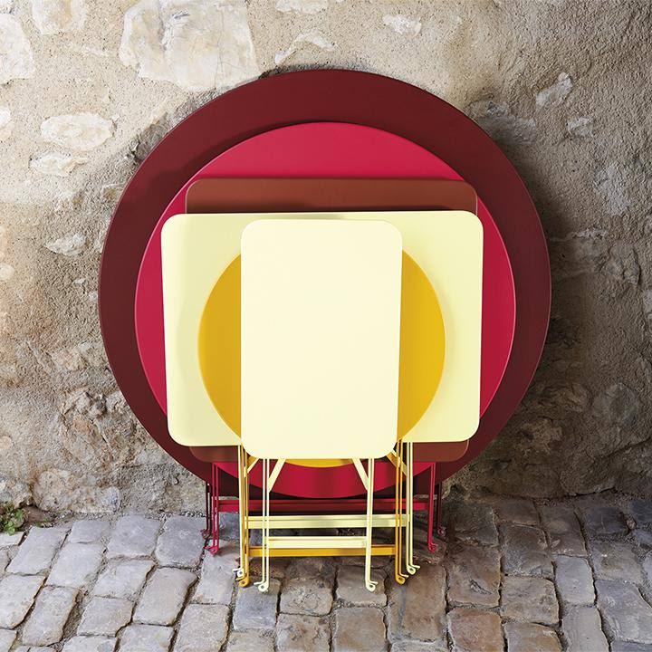Red Ochre Round Folding Table K899978